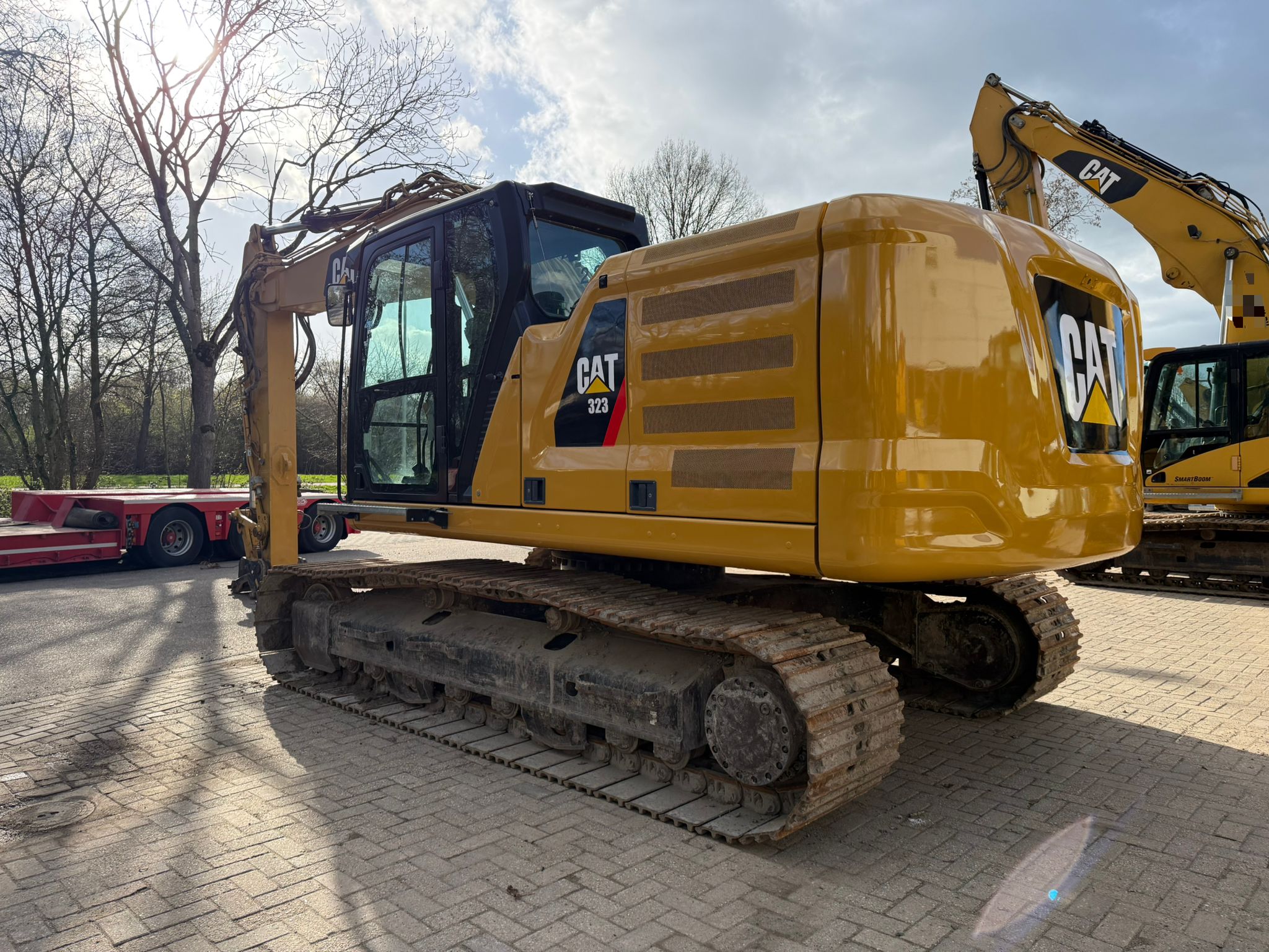 Caterpillar 323 Next gen