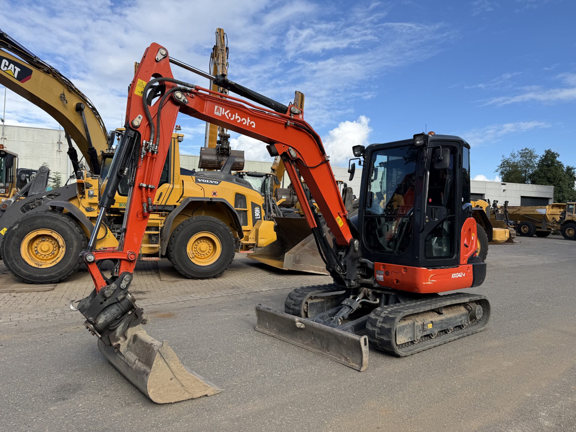 Kubota KX042